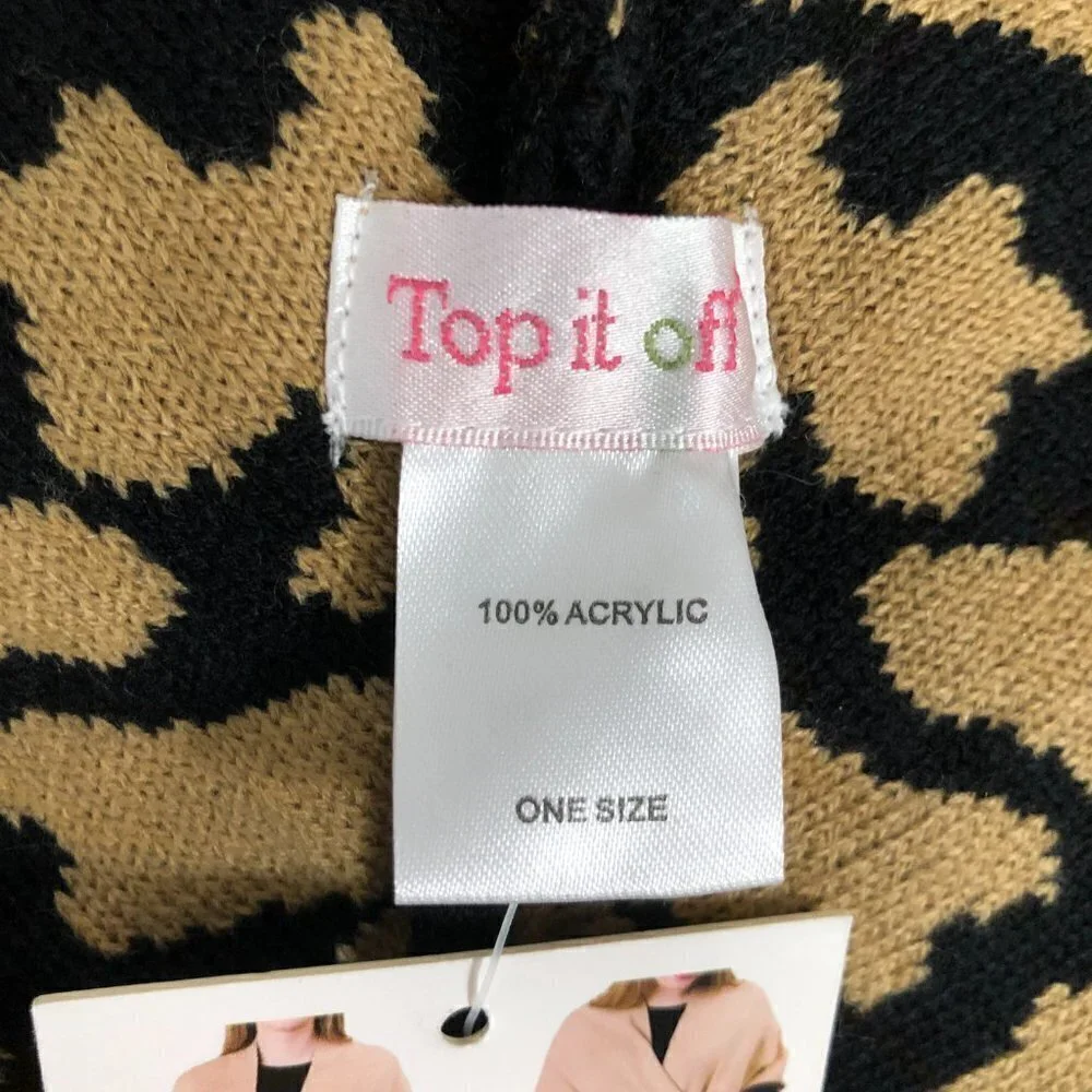 𝅺NWT - Top It Off The Katie Knit Wrap In Tan And Black Leopard Print - One Size